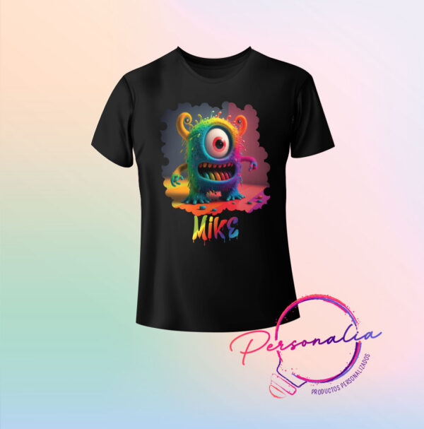 Playera negra infantil para Halloween con diseño de monstruo de colores.